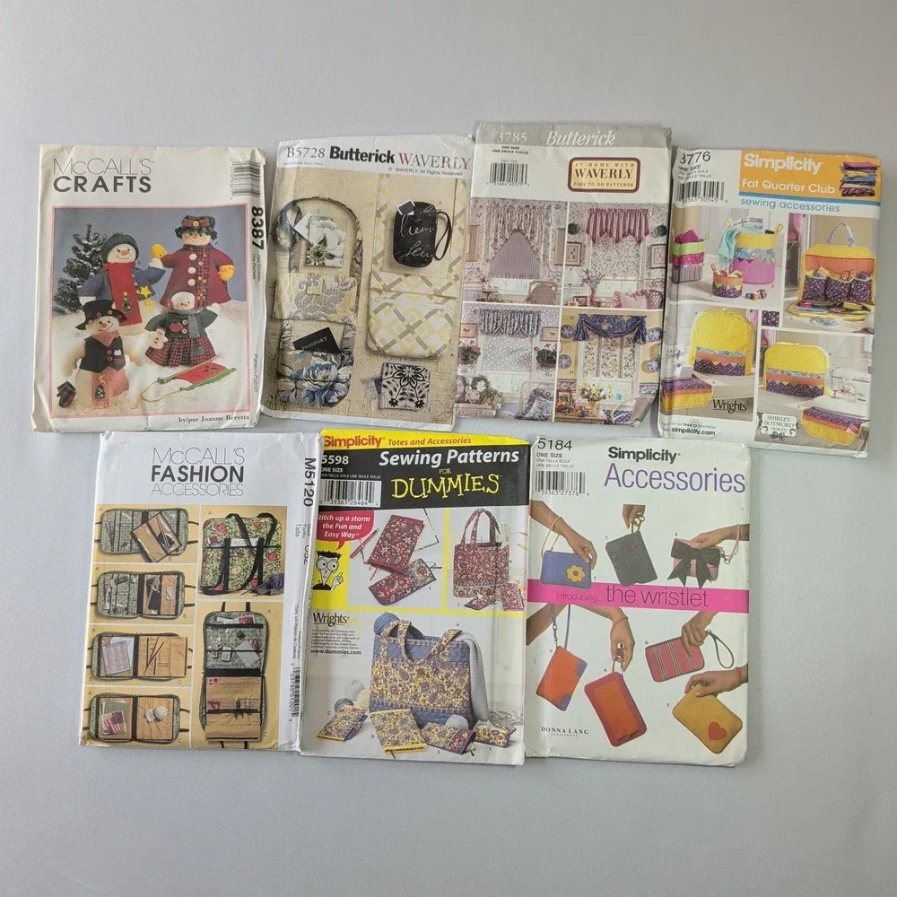 Lot of 36 Sewing Patterns Uncut Home Decor Crafts Holiday